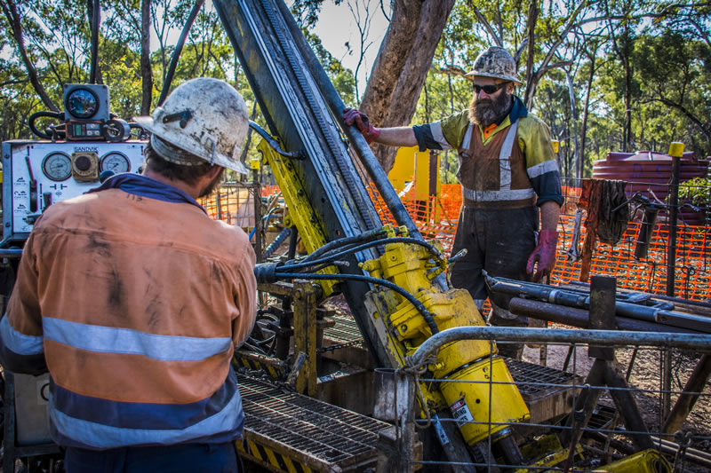 Diamond drilling at Wedderburn.